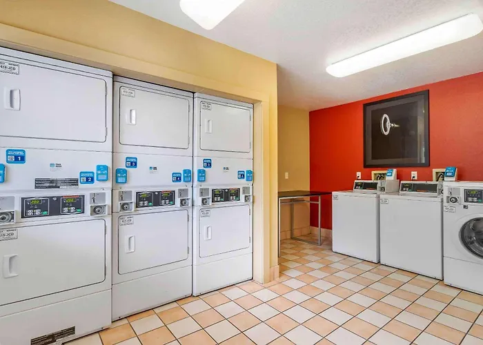 Extended Stay America Select Suites - Tampa - North Airport