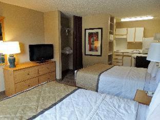 Extended America Select - Tampa - North Airport Hotel