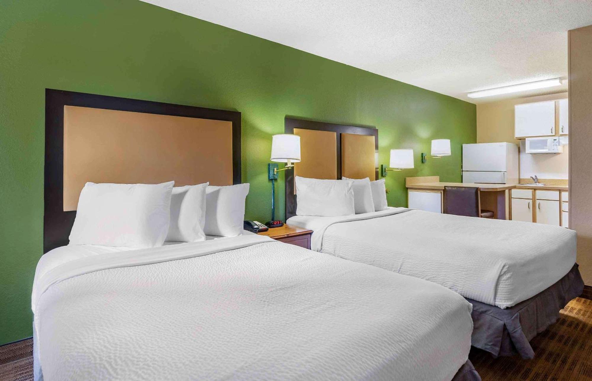 Extended America Select - Tampa - North Airport Hotel 2*